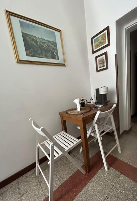 Edoardo'S Historic Apartment Roma Exterior foto
